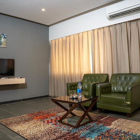 Hotel Dwarawata Dárvád Kültér fotó